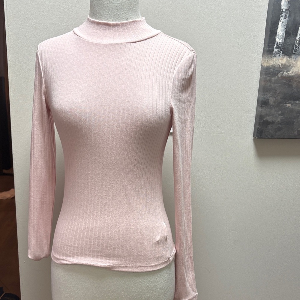Gap pink Ribbed Women's Top